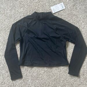 Athleta North Point Cropped Rash guard Black M